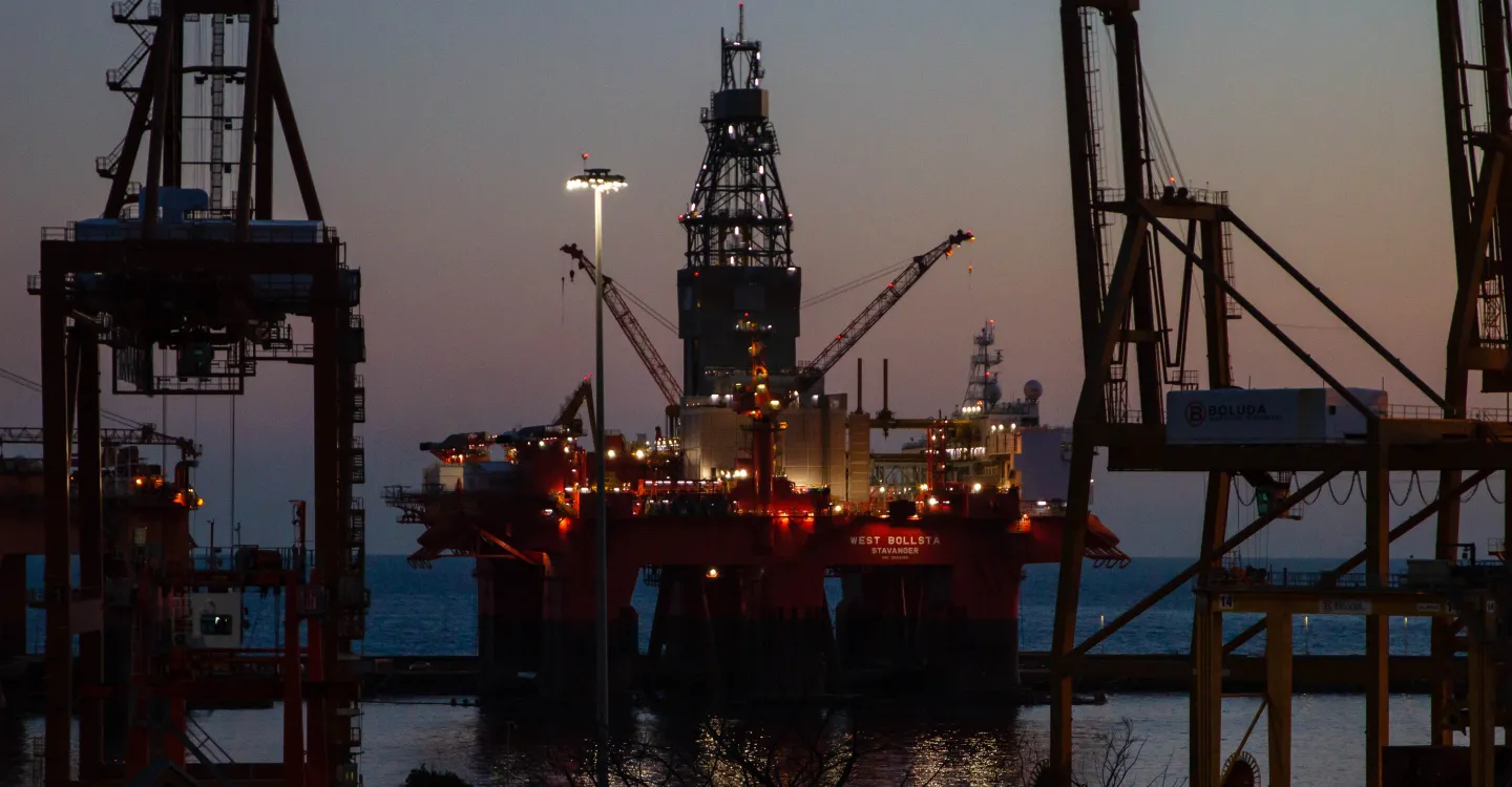 rigs for oil and gas